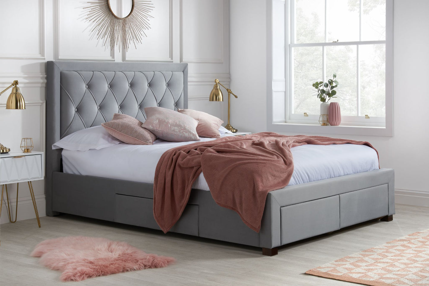 Woodbury Drawer Storage Bed