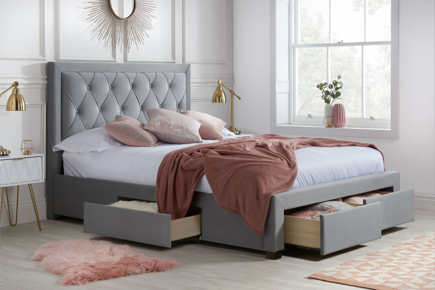 Woodbury Drawer Storage Bed